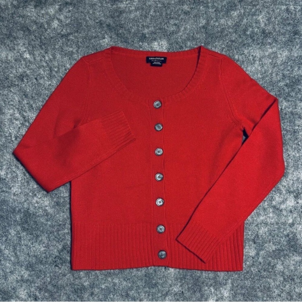 Cashmere cardigan sweater